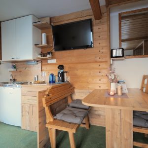 Tisch - Küchenzeile